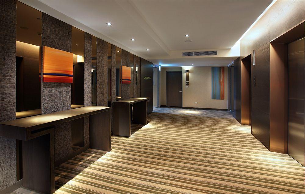 Two Tails Hotel Luzhou Тайбэй Экстерьер фото