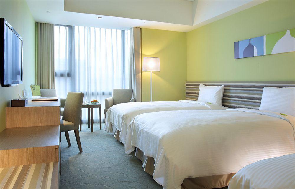 Two Tails Hotel Luzhou Тайбэй Экстерьер фото