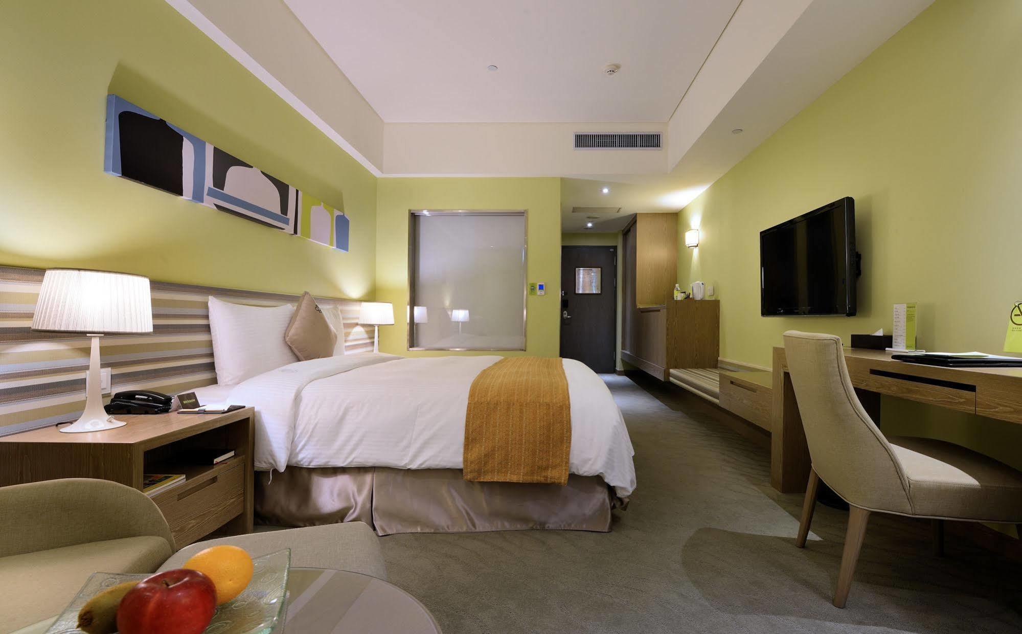 Two Tails Hotel Luzhou Тайбэй Экстерьер фото